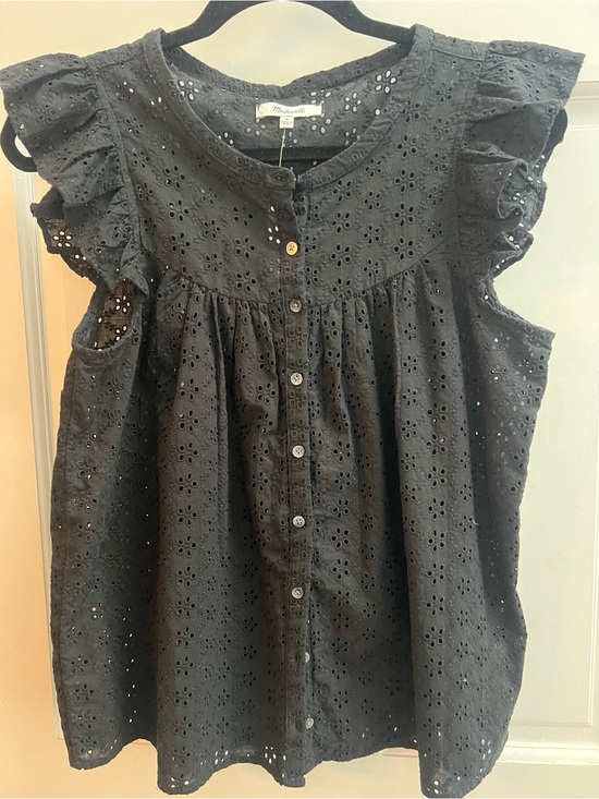 Madewell Tops - Madewell Black Eyelet Ruffle-Sleeve Button Front Top, NWT